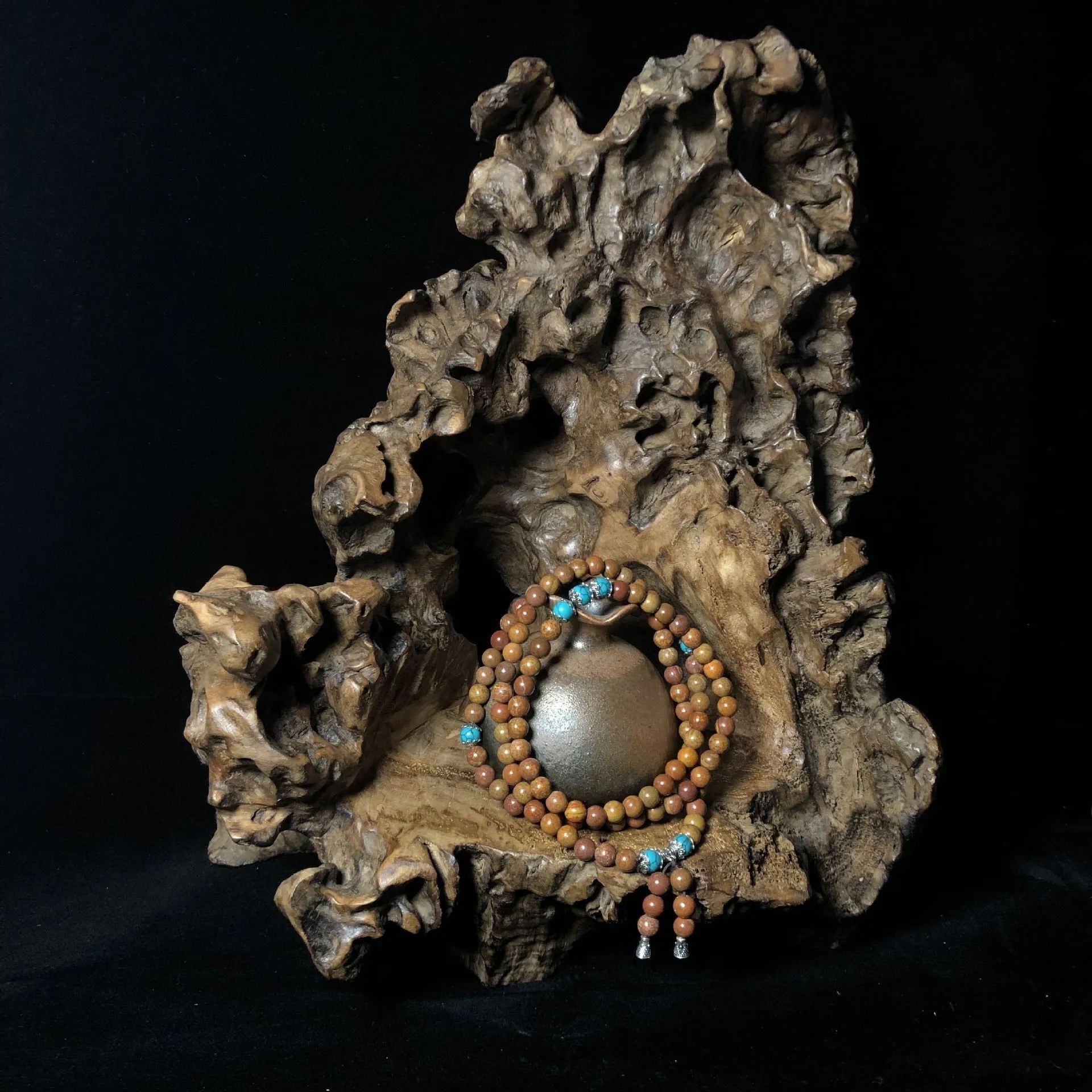 Handmade geometric stone bead bracelet with 108 polished Lvzhu beads