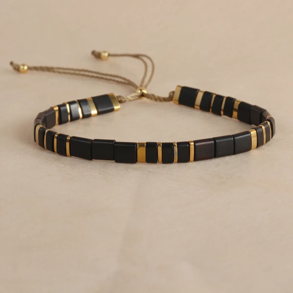 Geometric glass and coloured glaze beaded bracelet in five colour options