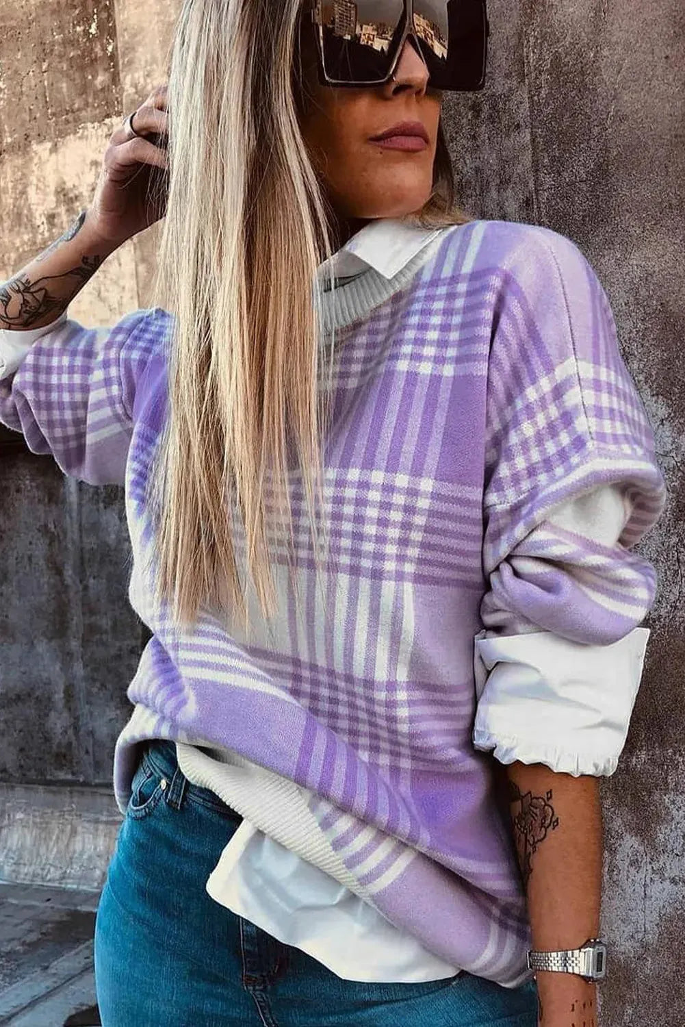 Lilac plaid print loose fit ladies jumper with V-neck and ribbed trim on collar and cuffs