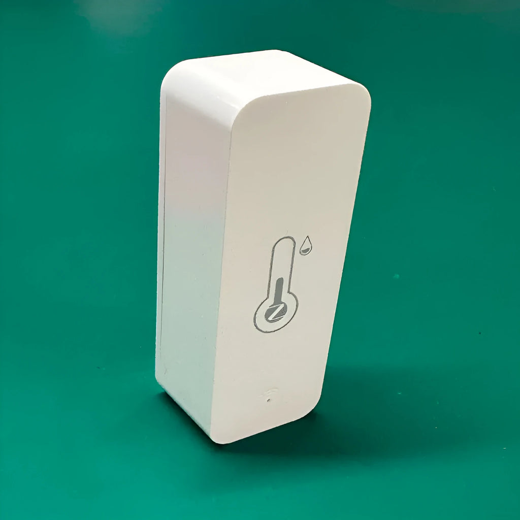 WiFi Zigbee temperature and humidity sensor with ABS plastic housing measuring 72mm x 25mm x 20mm