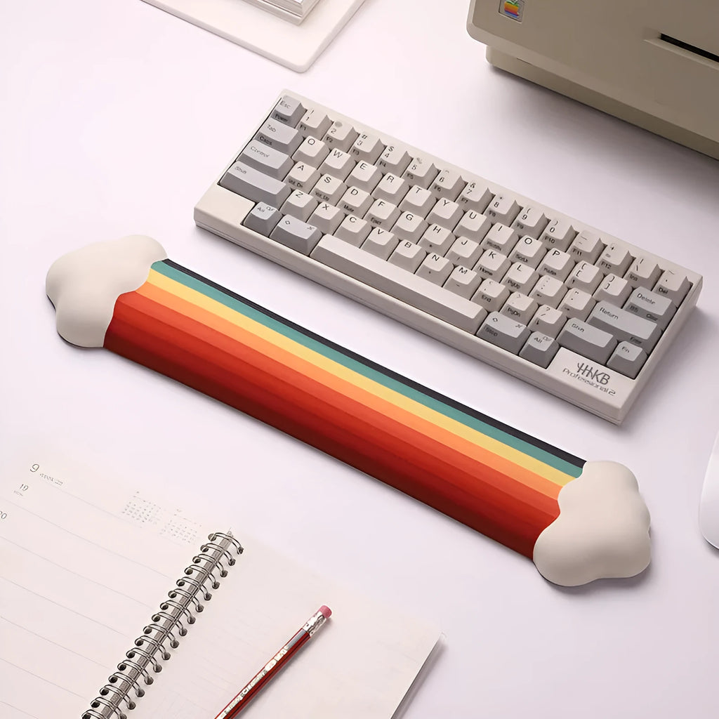 Silicone gel wrist rest mouse pad and keyboard support set with cloud pattern in choice of four colours