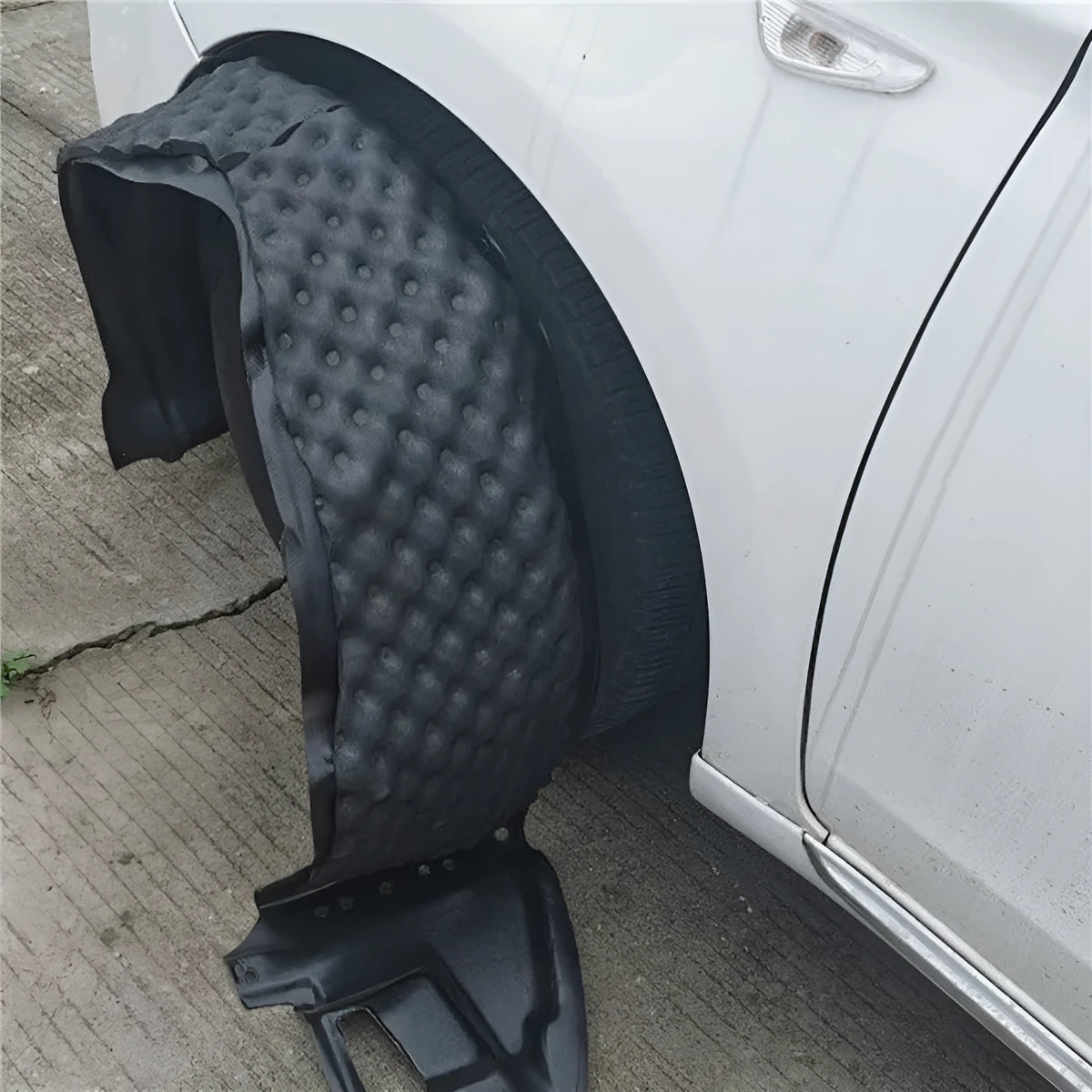 Black car sound-absorbing sponge sheet 80cm x 25cm by 1cm thick for exterior modification