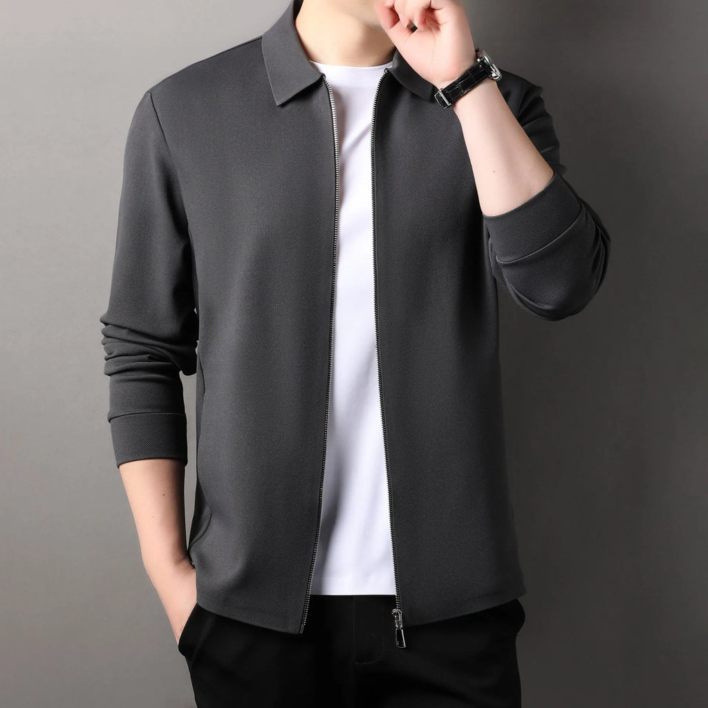 Men's polyester blazer in black with straight hem and regular long sleeves