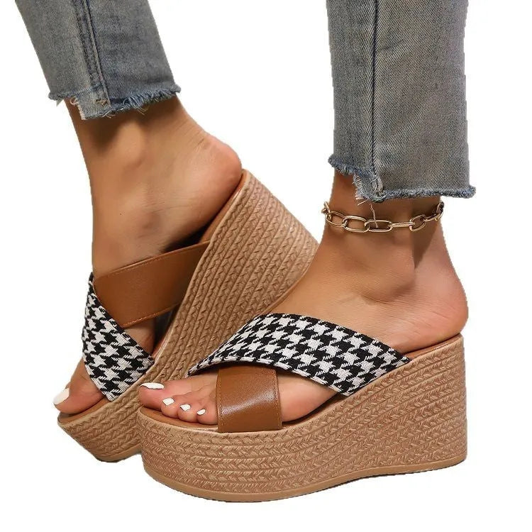 Leopard pattern plaid wedge sandals with rubber soles in black and brown colour options