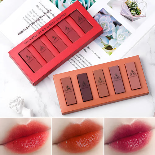 5 Vitamin Lipstick Set in pumpkin colour with 150x80mm compact case