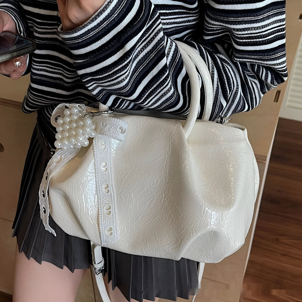 PU cloud shoulder bag in solid colour with bucket shape and outer slit pocket