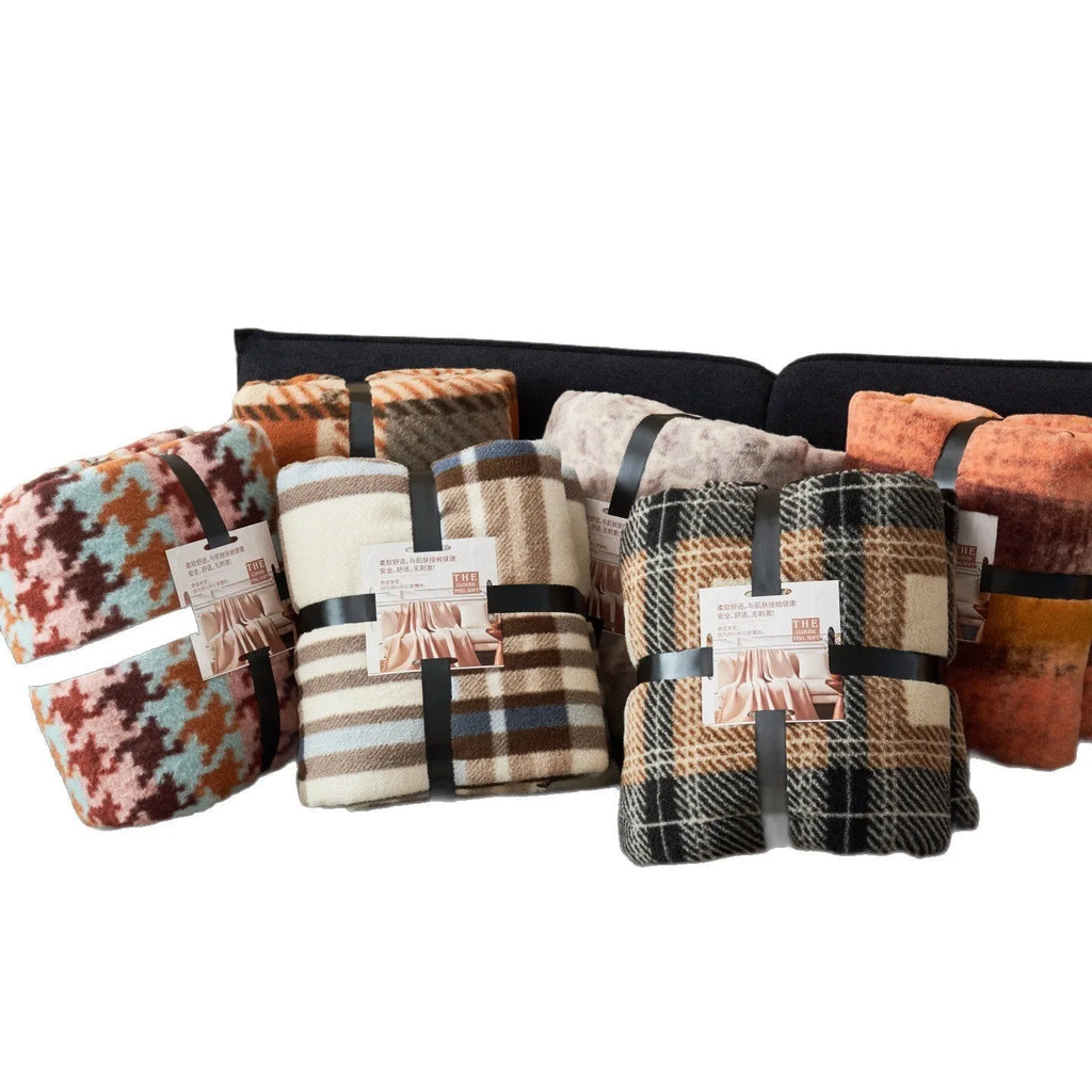 Antique plaid geometric blanket in orange, polyester, available in 120x150cm, 150x200cm and 200x230cm