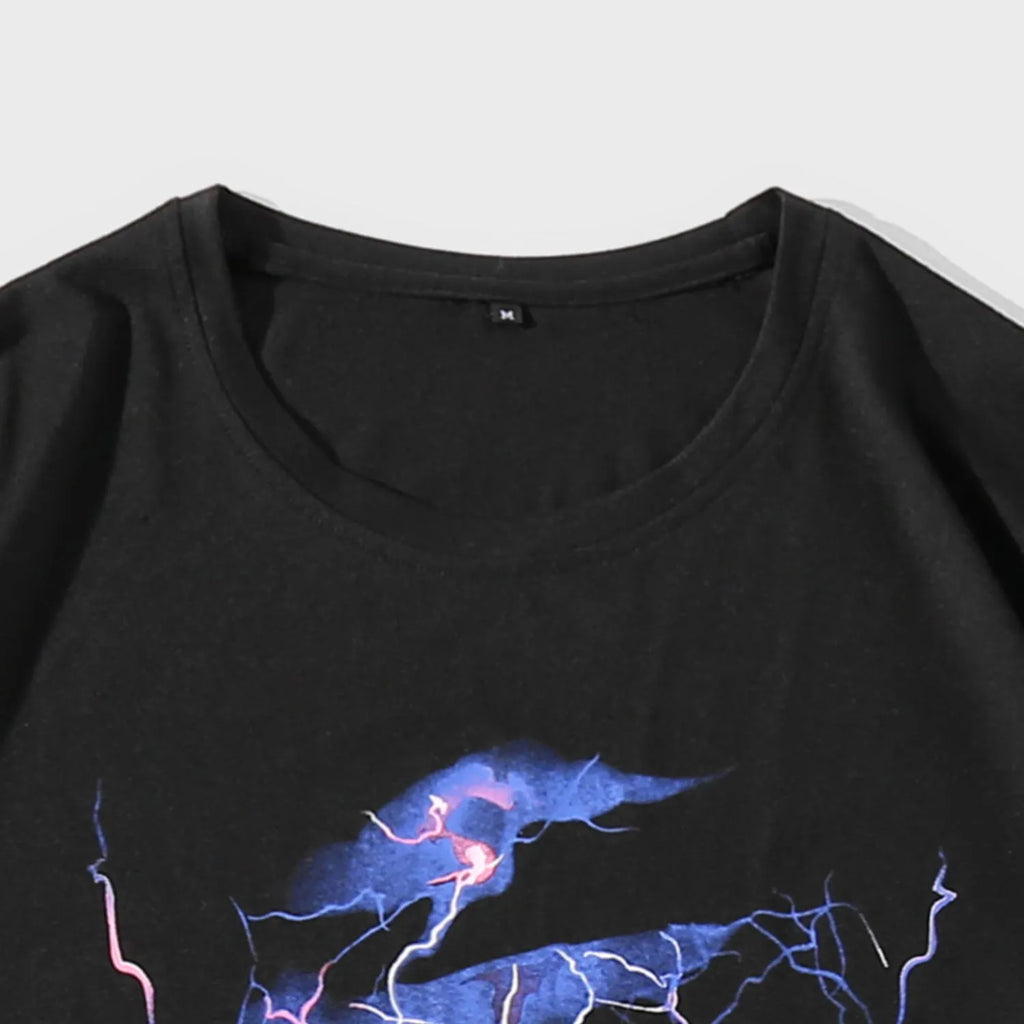 Men's black short sleeve t-shirt with lightning print, round neck, 100% cotton, loose fit, sizes S to 2XL