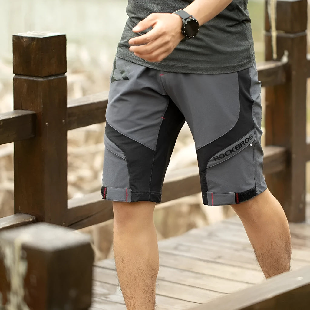 Men's quick-dry cycling shorts with sponge cushion in black, side view