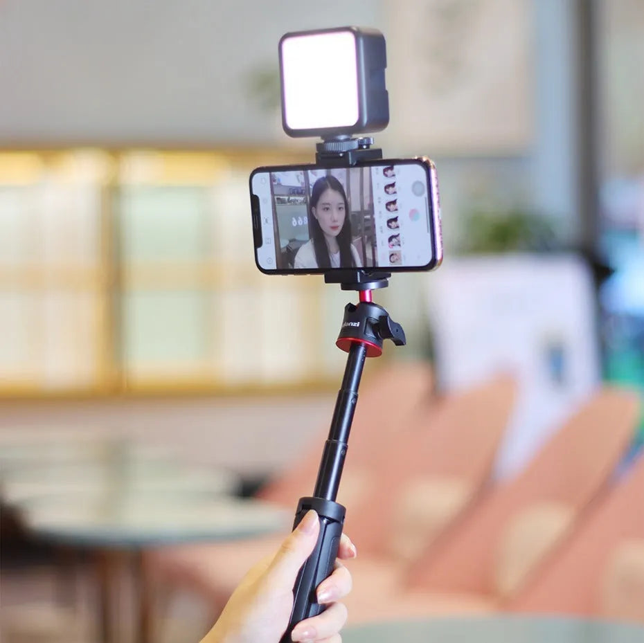 Combo 8 mobile phone vlog selfie stick with integrated fill light bracket and adjustable phone stand