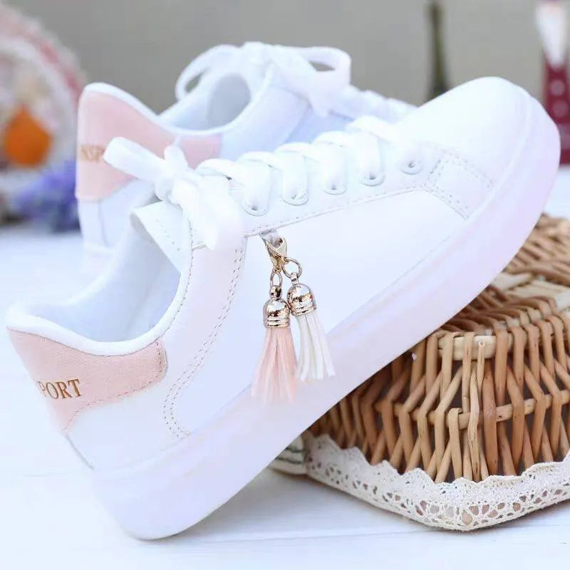 White and pink women's mesh fashion sneakers with a flat rubber sole and 4cm heel.