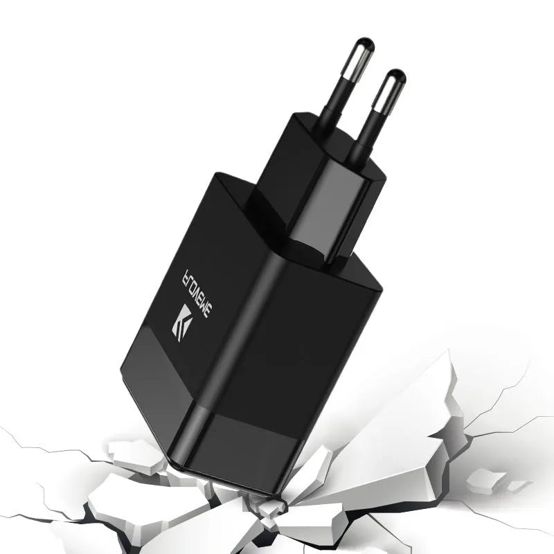 Dual-standard travel charger with European and American plugs for mobile phone USB charging
