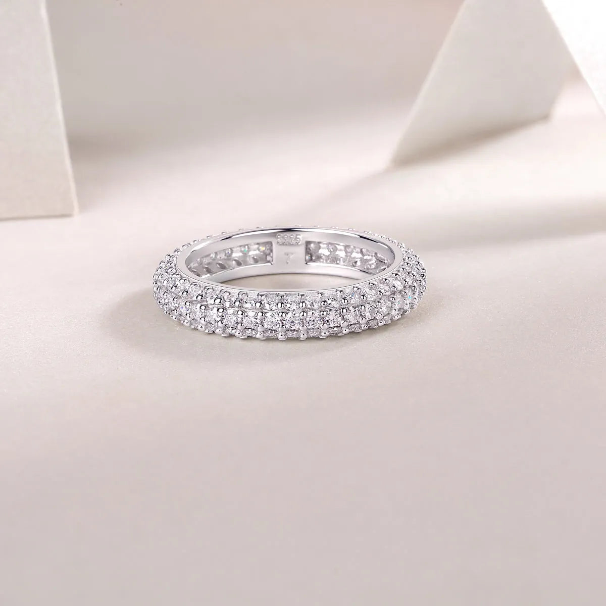 Twilight Beach moissanite wedding ring set in S925 silver with platinum plating, sizes 5-9, gift box and GRA certificate