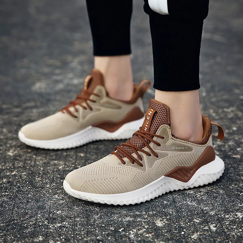 Men's low-top lace-up running shoes in multiple colours with breathable mesh upper and MD sole.