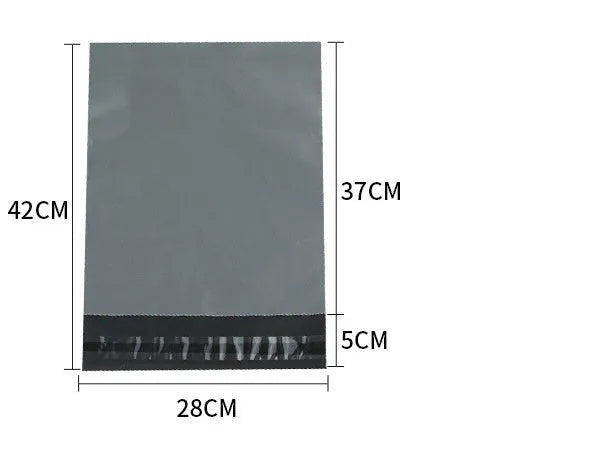 Bundle of 100 white PE courier bags with adhesive sealing strip, showing size options.