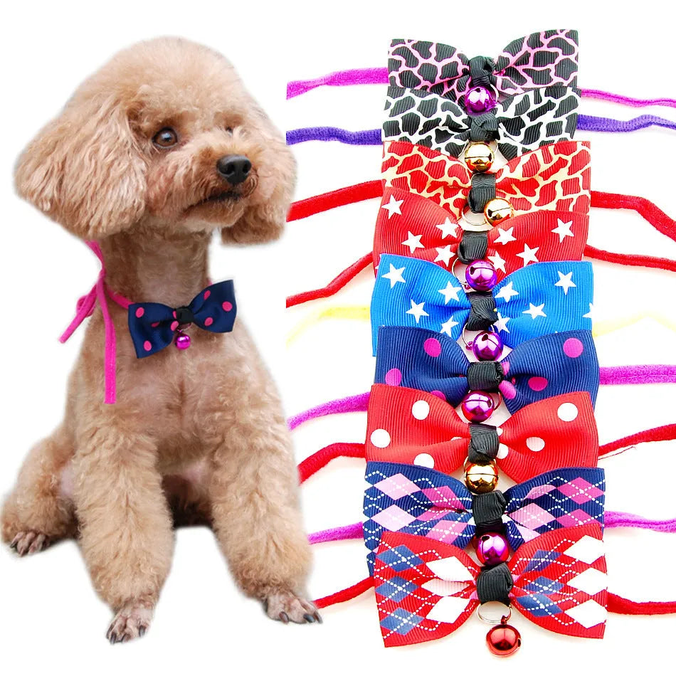Pet bow tie with copper bell and adjustable neck strap up to 56 cm in polyester material