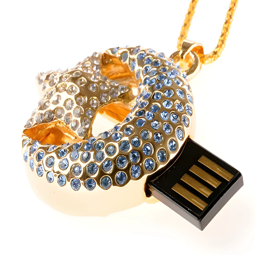 Xingyue jewellery-style USB flash drive with a metal shell.