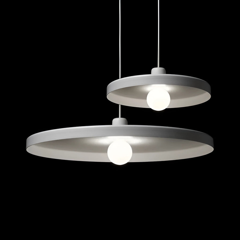 Aluminium alloy ceiling chandelier for restaurants in black or white, showing small, medium, and large size options.