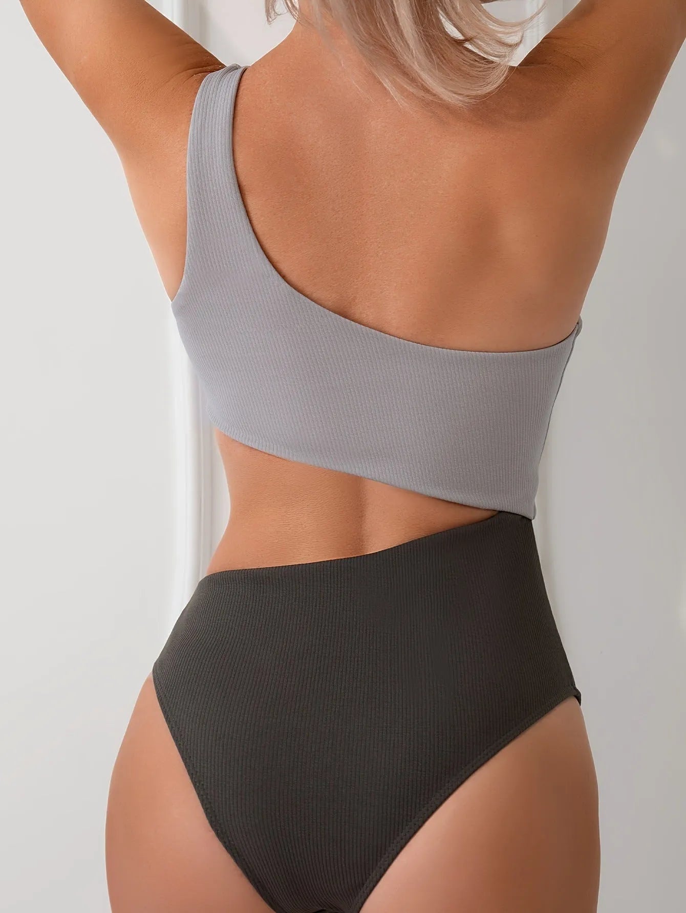 Women's one-shoulder solid colour swimsuit in light grey, white, or milky white