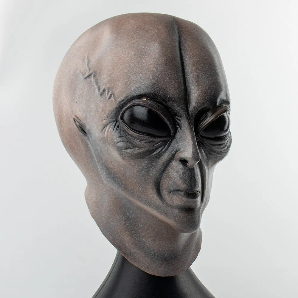 Grey latex big-eyed alien mask, 13cm x 22cm x 30cm, for Halloween fancy dress