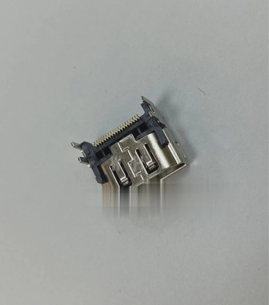 Silver HDMI host interface socket for gaming machine accessories