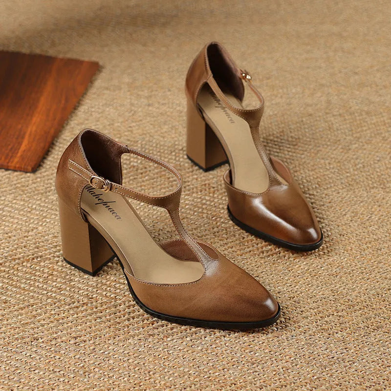 Baotou hollow women's retro pointed Mary Jane shoes in pink and dark brown with buckle fastening.
