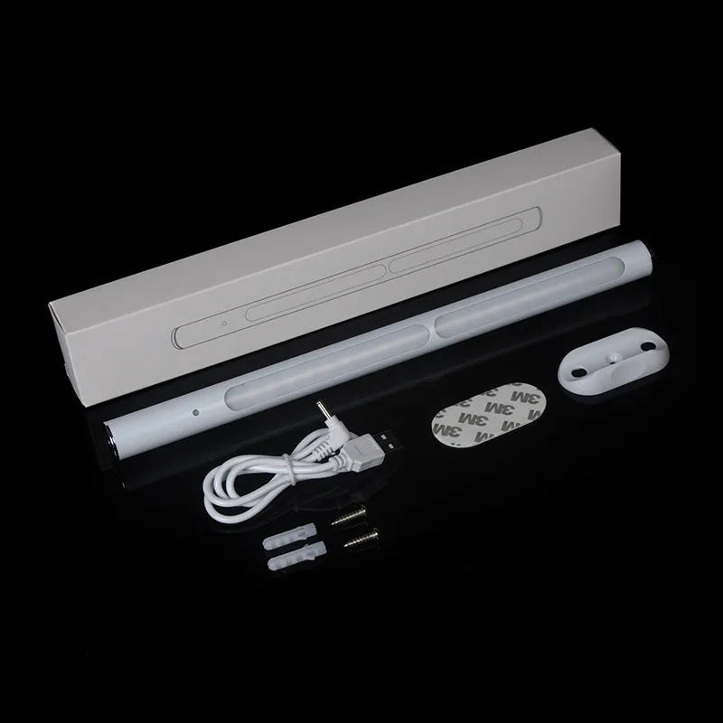 Silver handheld UV disinfection sterilisation stick, 20 x 300mm, USB rechargeable, 600mAh, 147 grams