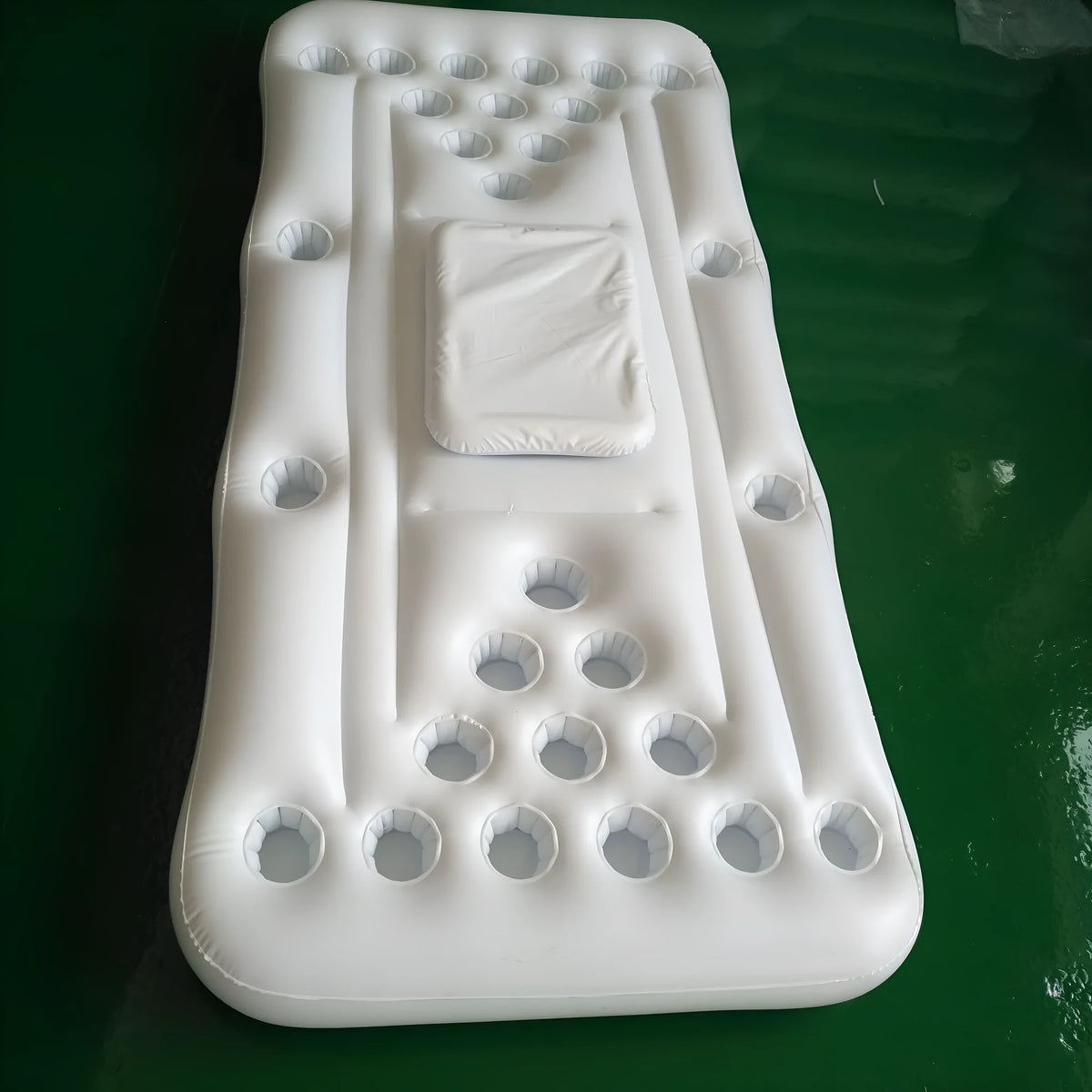 Inflatable beer pong buoy pool float in PVC, 180 cm x 75 cm x 15 cm, blue 24 holes or white 28 holes