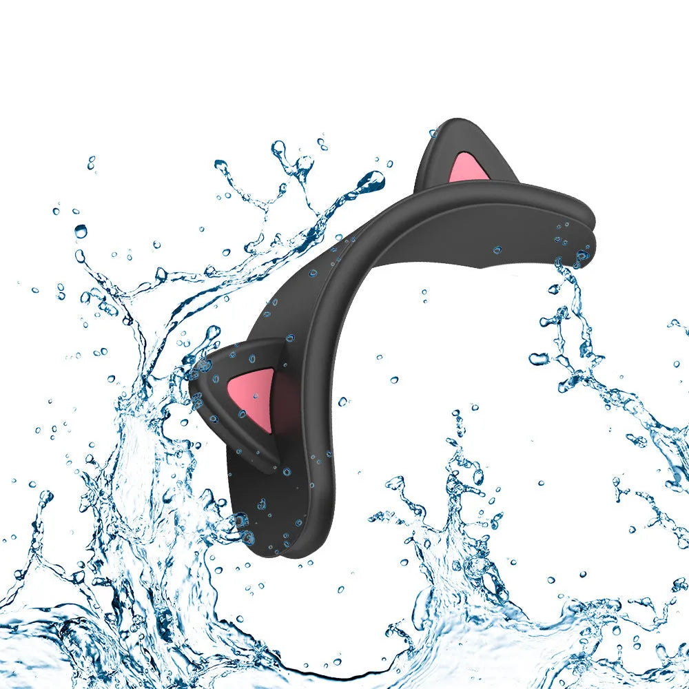 Silicone cat ear protective sleeve for Apple AirPods Max in black or white