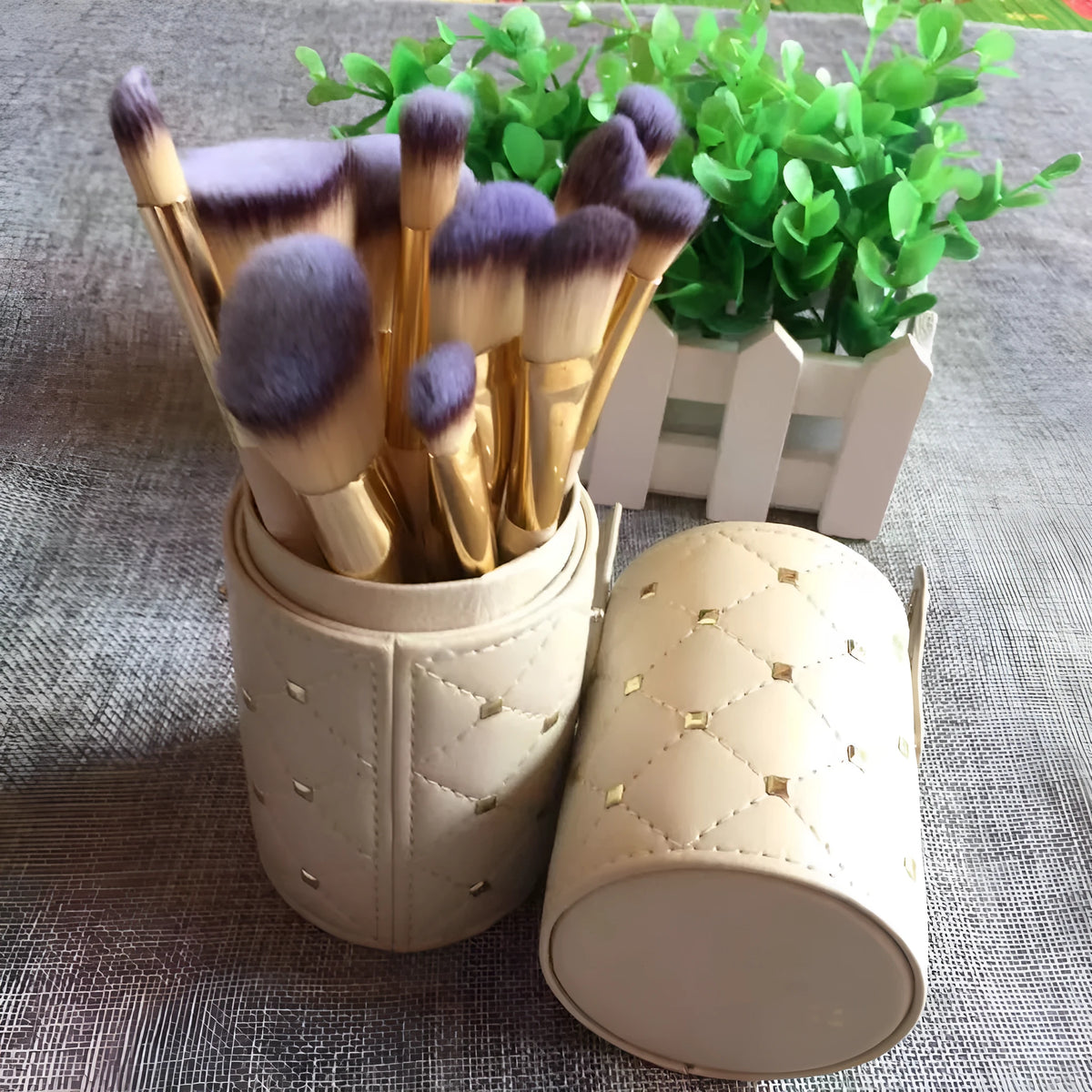 12-piece makeup brush set in beige white iron drill with wooden handles, aluminum ferrules, and bucket storage, H17.5cm x 6.5cm