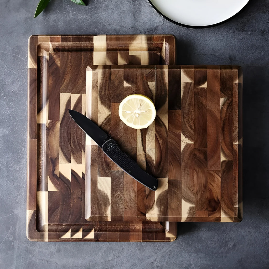 Brown acacia wood kitchen cutting board showing wood grain and 3cm thickness.