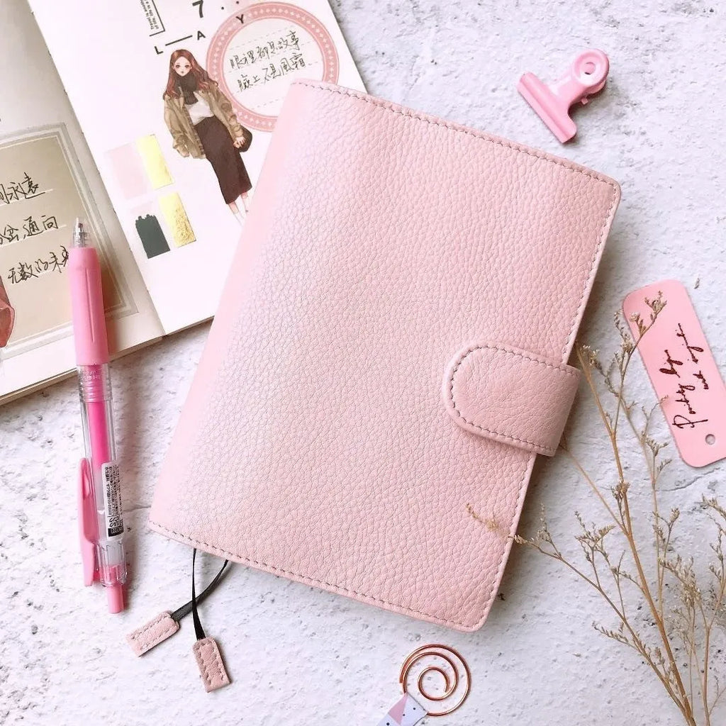 A6 loose-leaf cowhide diary with lychee pattern cover, 12 x 16.5cm, in off white, pink, or white.