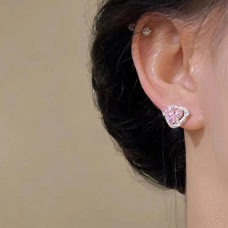 Women's heart stud earrings with electroplated white K finish on copper