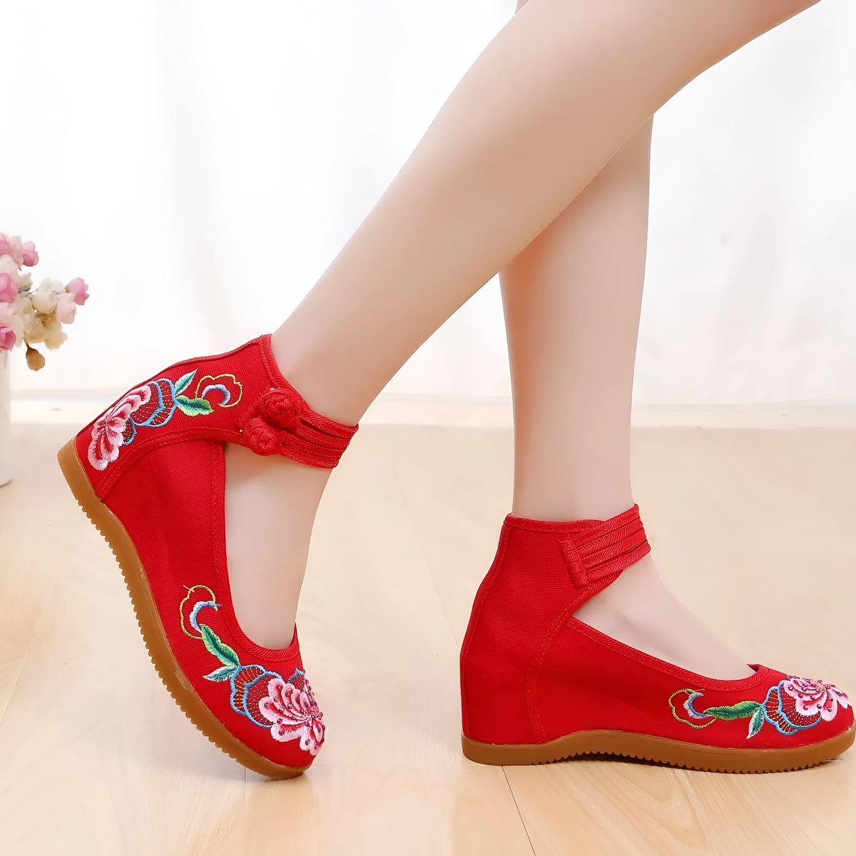 Women's ethnic canvas high heels with rhinestones and double buckle, 6-8cm wedge heel, round toe, five colours.