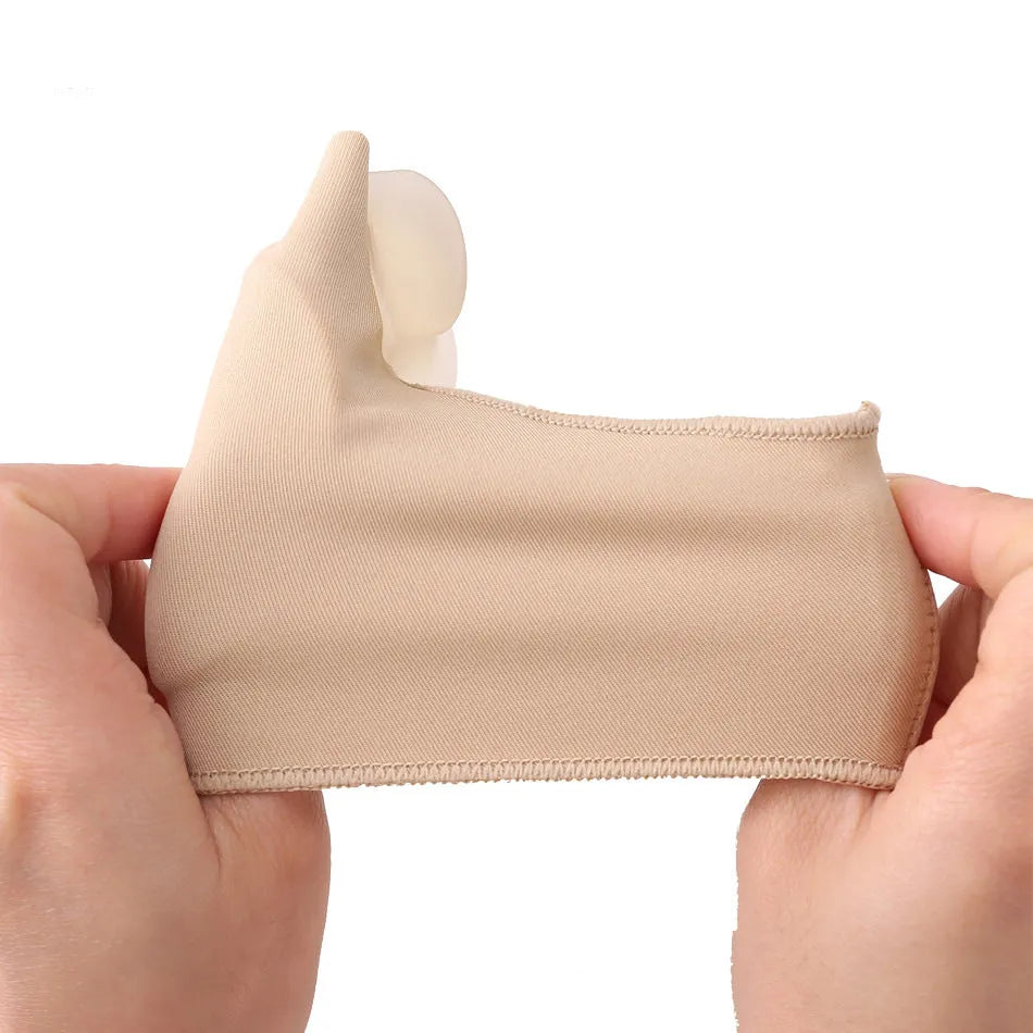 Corrective toe socks with silicone gel toe separator for bunion pain relief in sizes S, M, and L.