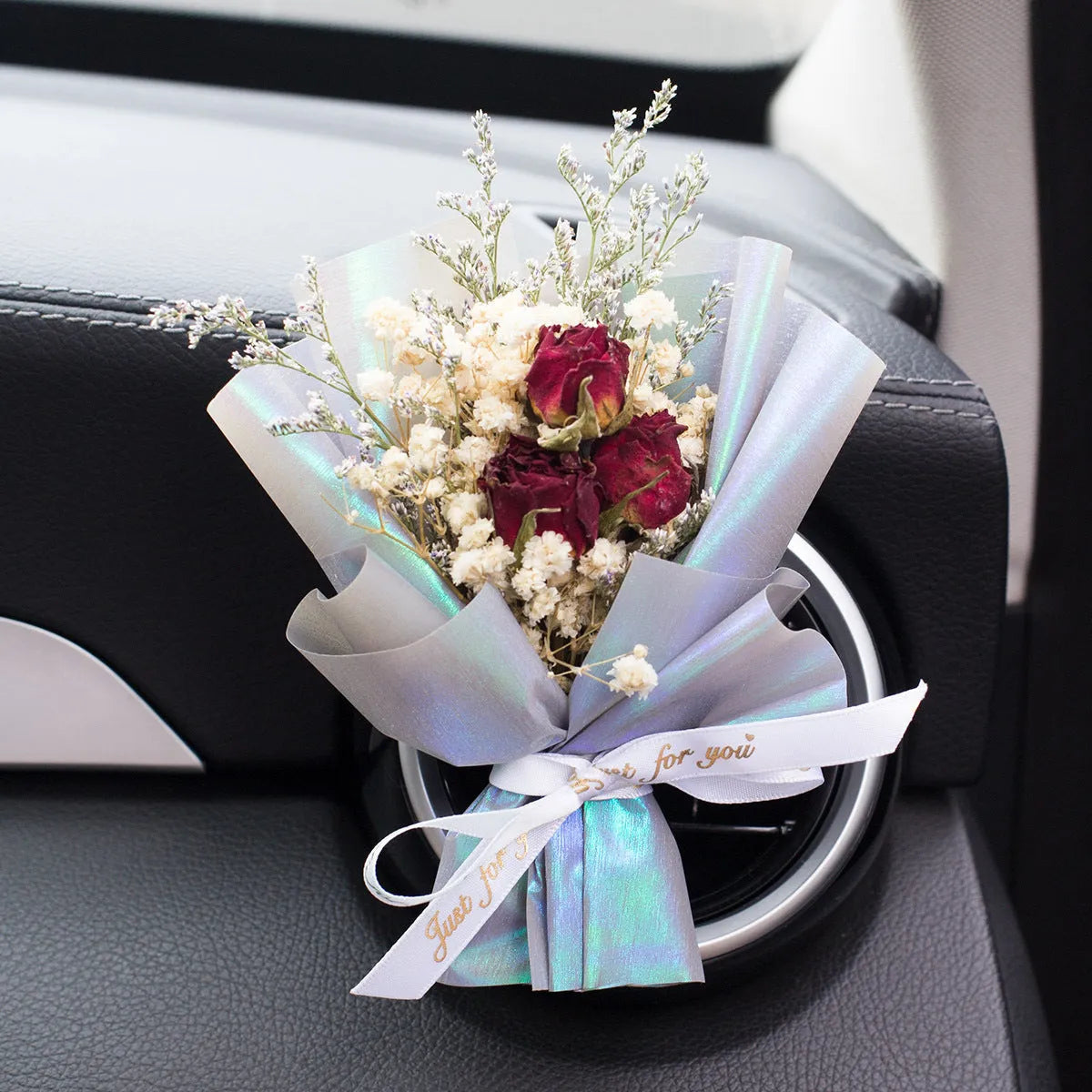 Handmade dried flower car vent perfume ornament in choice of 13 colours with 5 fragrance options