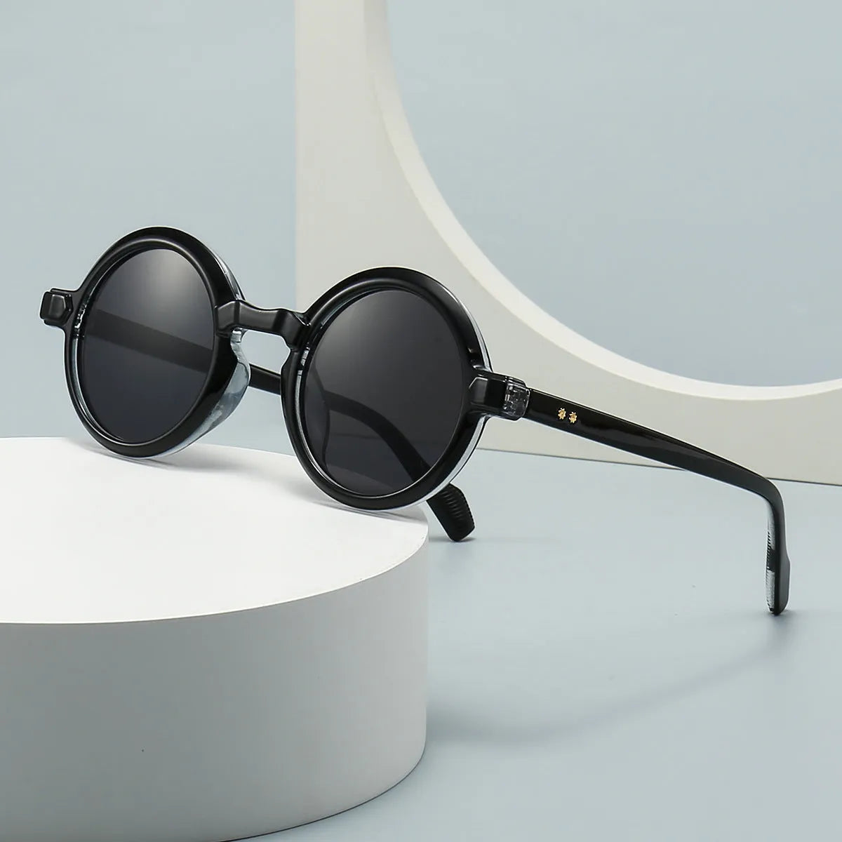 Round retro sunglasses with full-frame plastic design, UV400 lenses and C2 black frame double grey colour