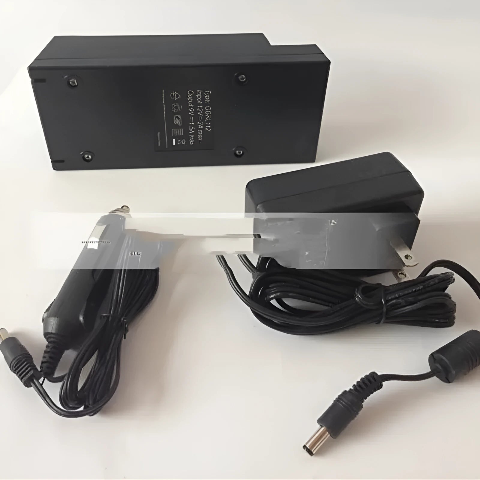 GKL112 model 220V USB car charger with US plug for automotive installation