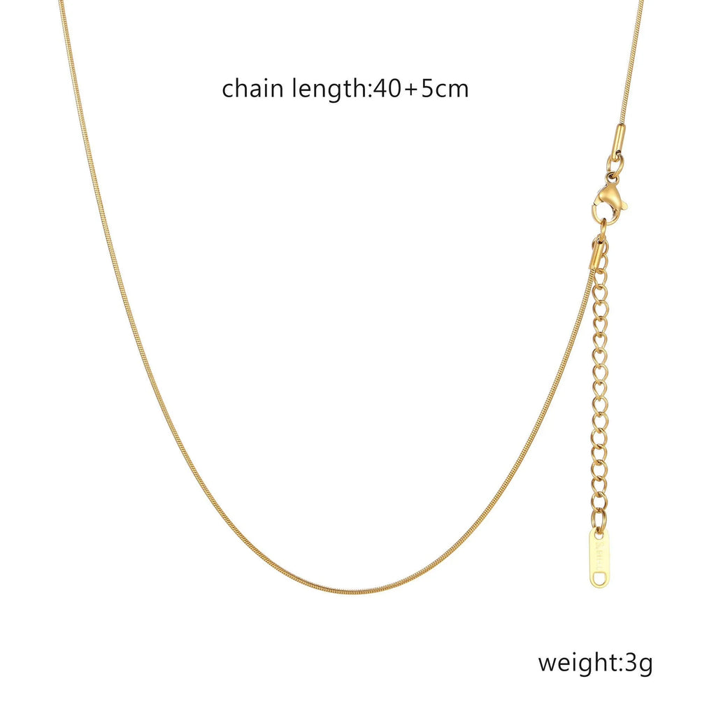 Gold hollow pendant necklace for women with O-link chain and round element, stainless steel with 18k electroplating