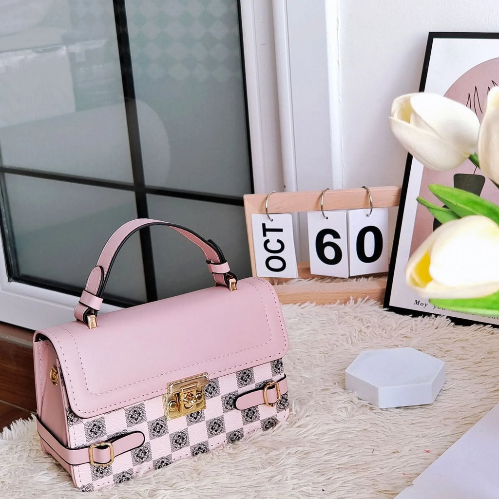 Retro small square pattern crossbody bag in structured PU leather with internal file bag organisation