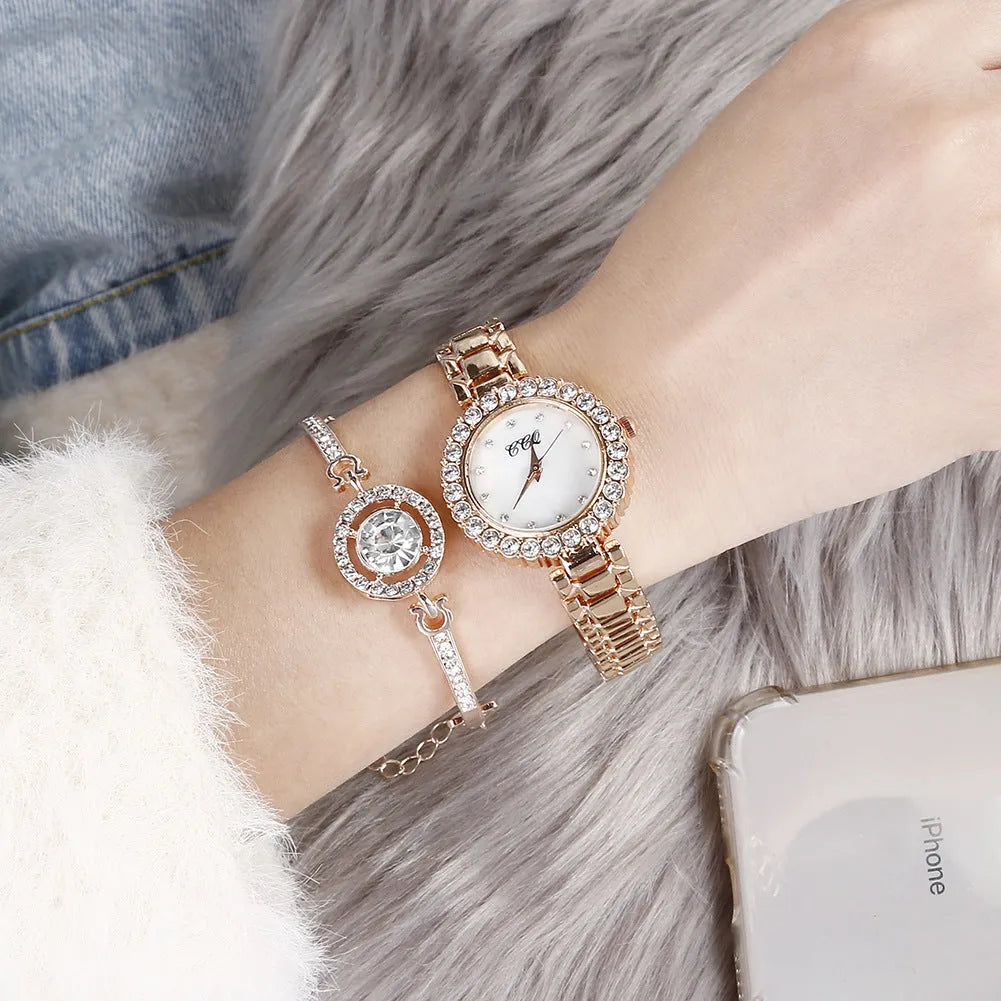 Women's fashion watch set with 3cm round dial, stainless steel strap, and gold or silver finish