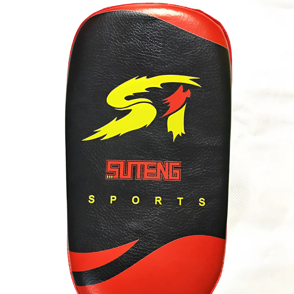 Square black and red hand-held boxing Sanda training pad with sponge and buckle.