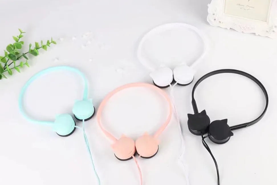 Cat ear headphones with 3.5mm straight plug for PC in Black, Blue, Pink and White