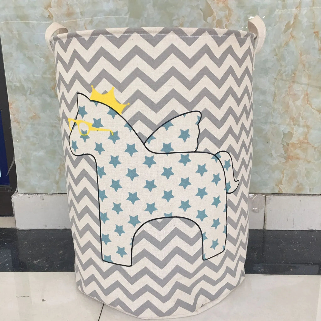 Cotton linen laundry basket with five-pointed star design in a natural colour, lightweight storage bucket for home use