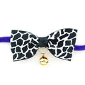 Pet bow tie with copper bell and adjustable neck strap up to 56 cm in polyester material