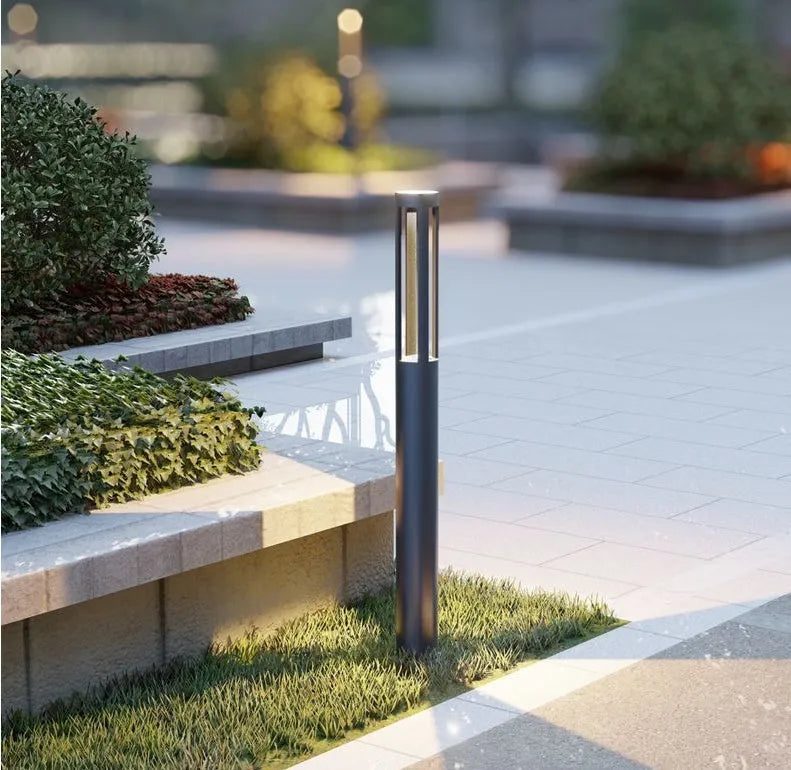 60cm iron outdoor garden lamp with IP65 protection and 3000K colour temperature for lawn and path lighting.
