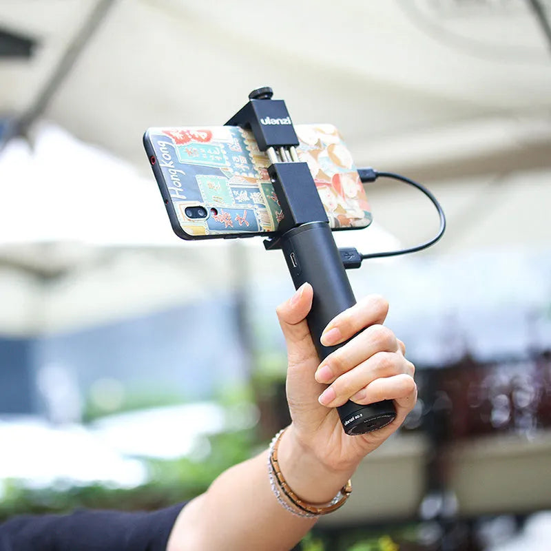 Black aluminium alloy portable charging handle power bank with 6800mAh capacity