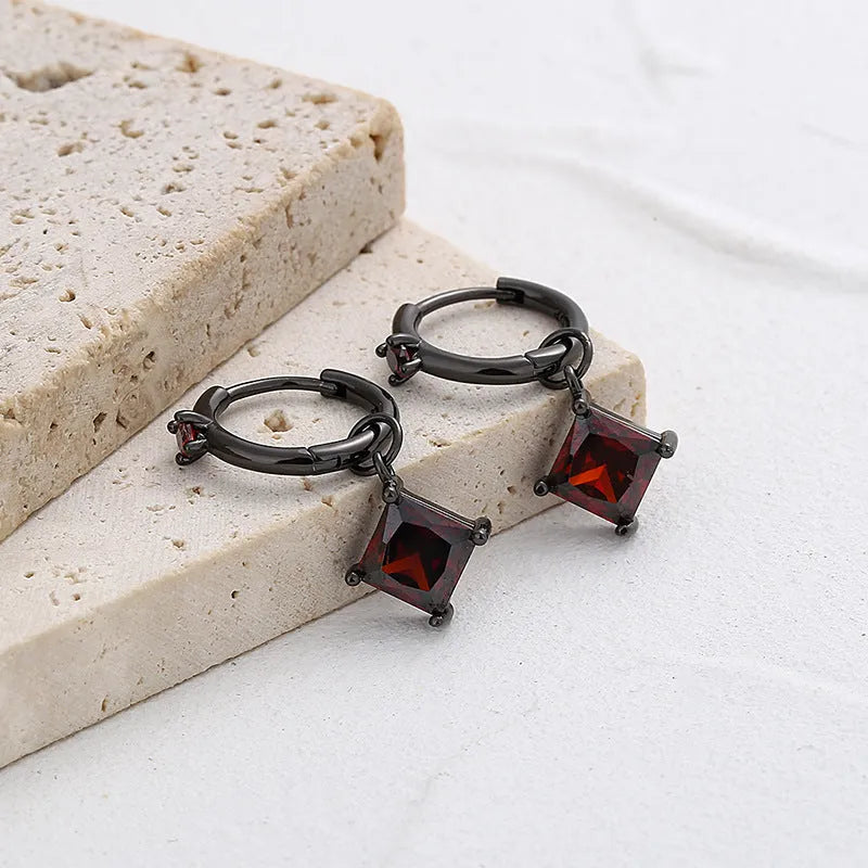 Black gold geometric earrings in 925 sterling silver with 7mm square drill and 28mm height, duplicate pair
