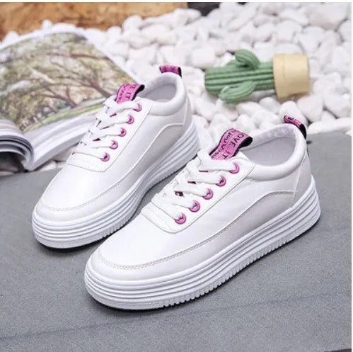 Women's breathable canvas sneaker in black, green, or pink with microfiber leather upper and rubber outsole