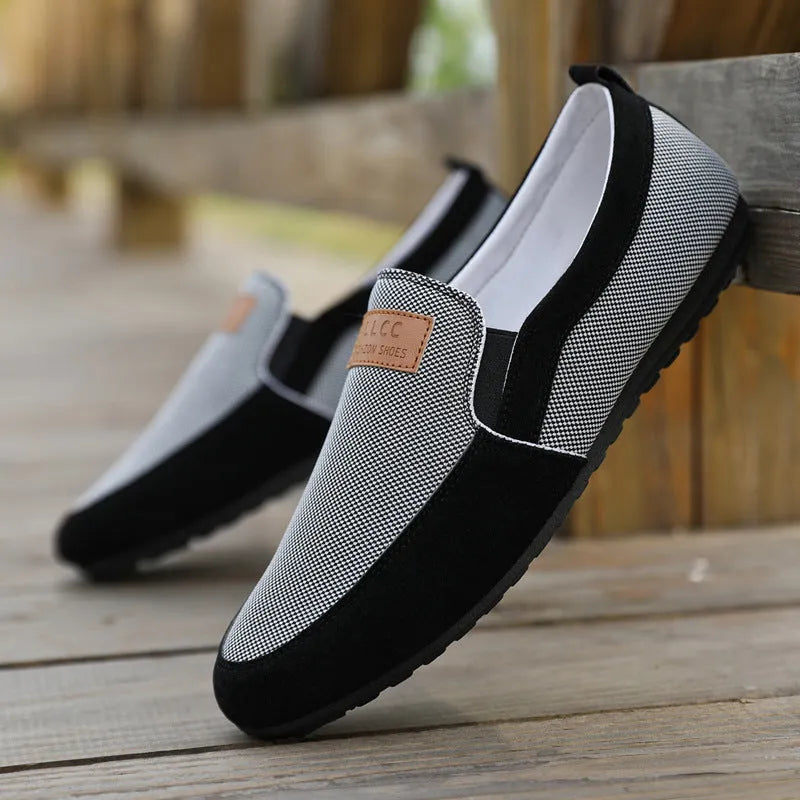 Men's grey canvas board shoes with round toe and rubber sole
